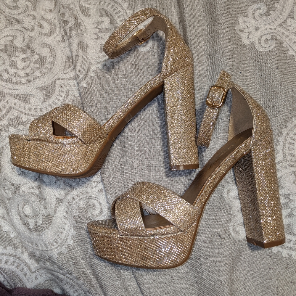 Gold glitter platform block high heels